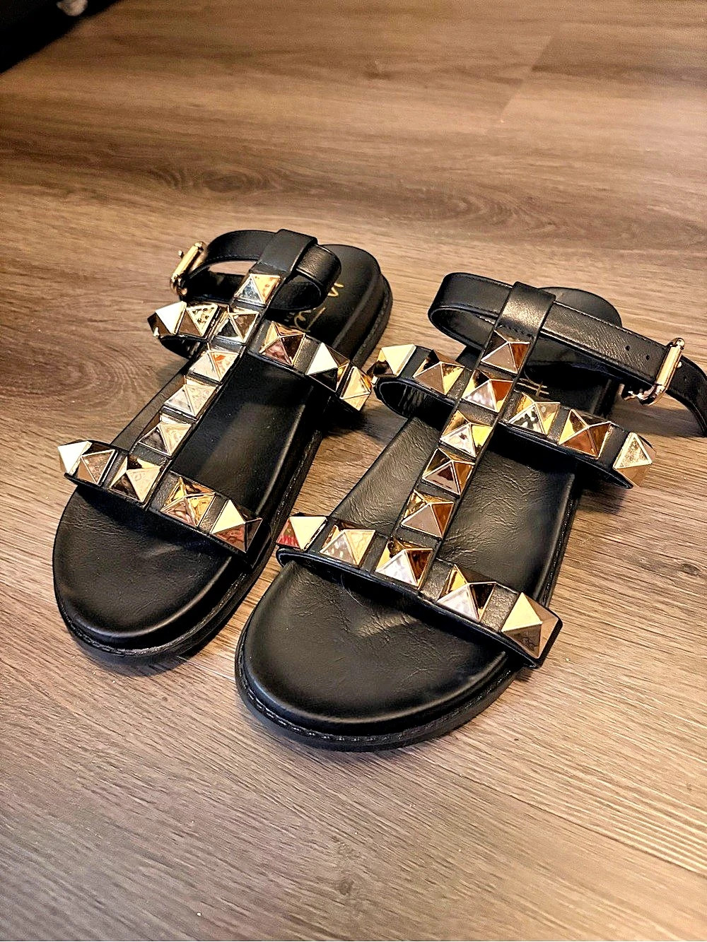 Nanette Lepore Rosana Black Gold Studded Sandals NWT